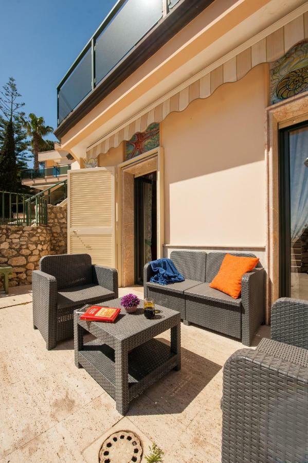 Apartment Holidays Family - Pool In Front Of Capri Naples