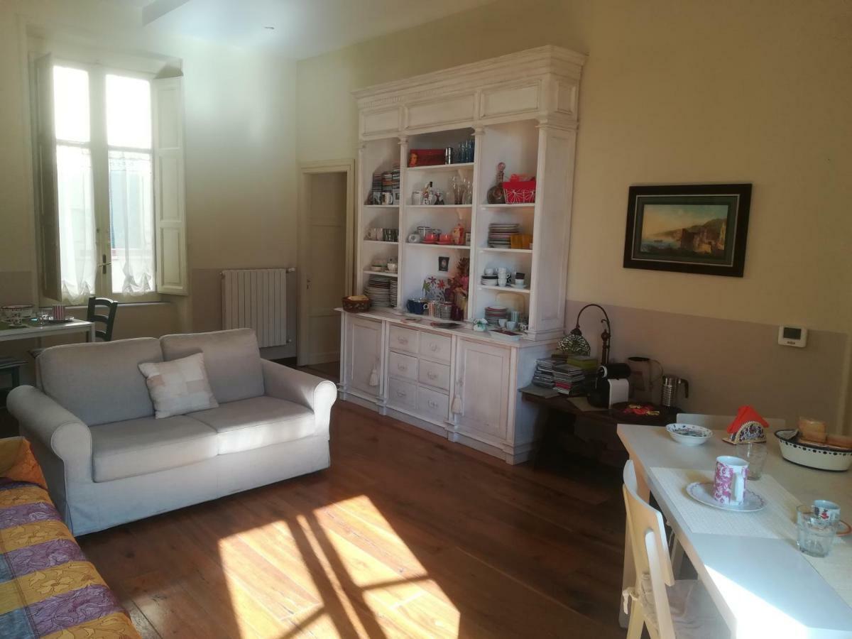 Bed & Breakfast Luca Giordano N6