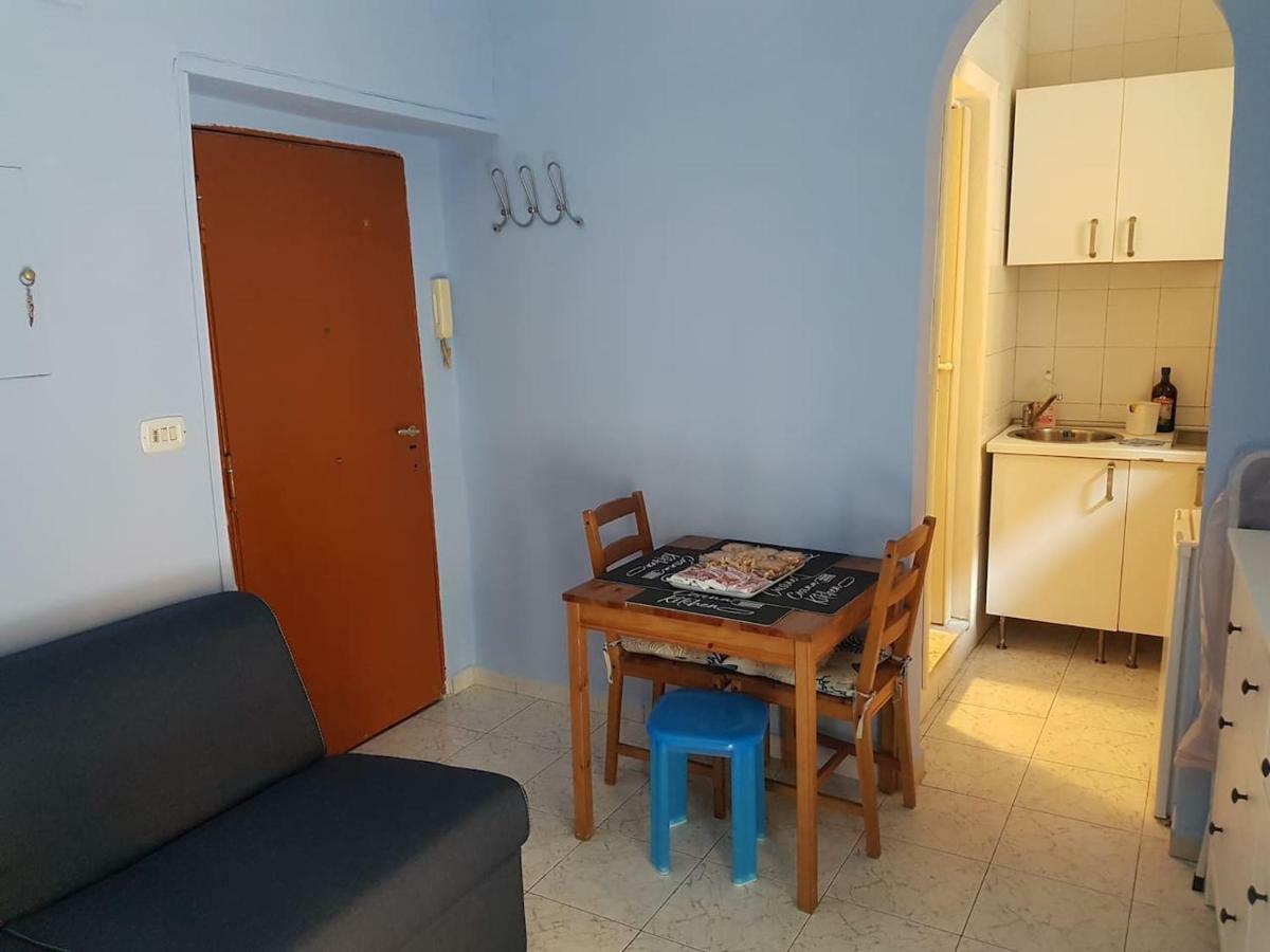 Sweet Apartment *