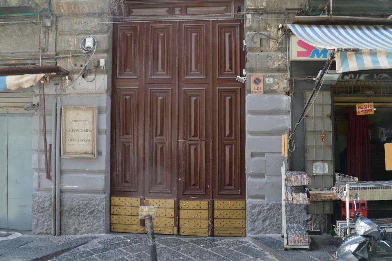 B&bcentral Station Naples