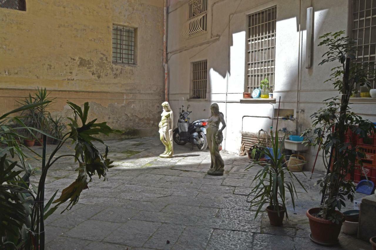 B&bcentral Station Naples