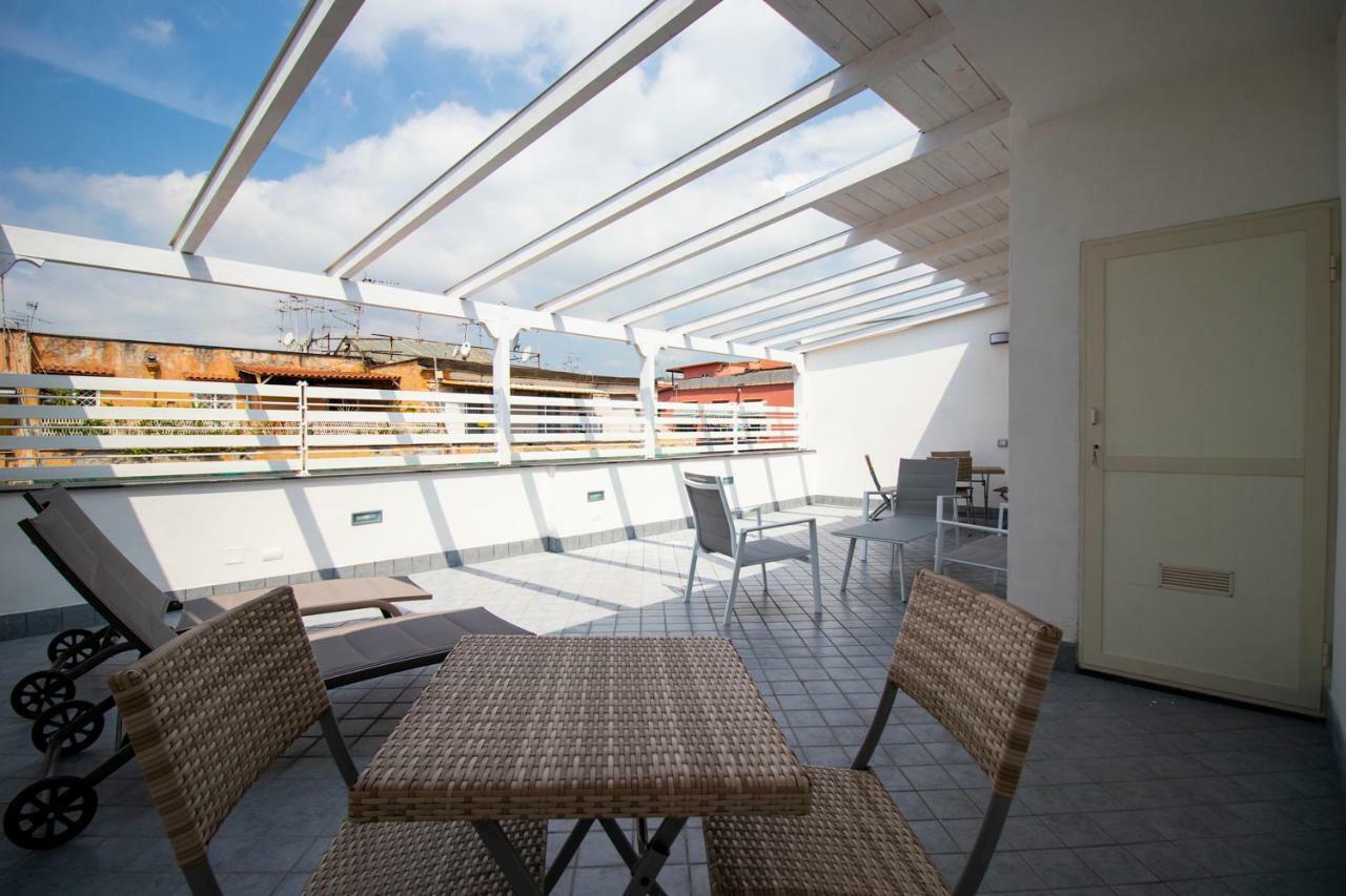 Sky-terrace In Central Station, 3 Bedrooms Apartment