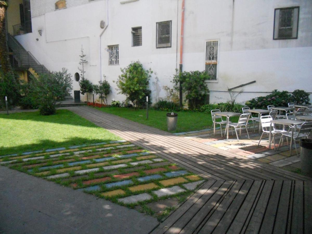 La Controra Hostel *