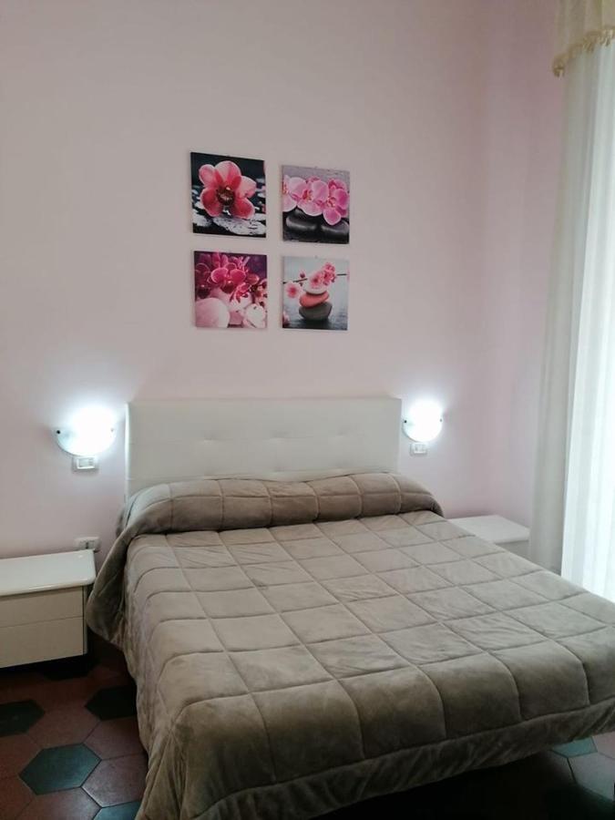 D'incanto A 2* Naples