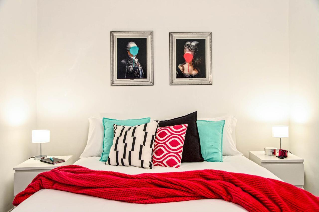 Ferdinando Arthouse Oversized Modern - By Gocce Team