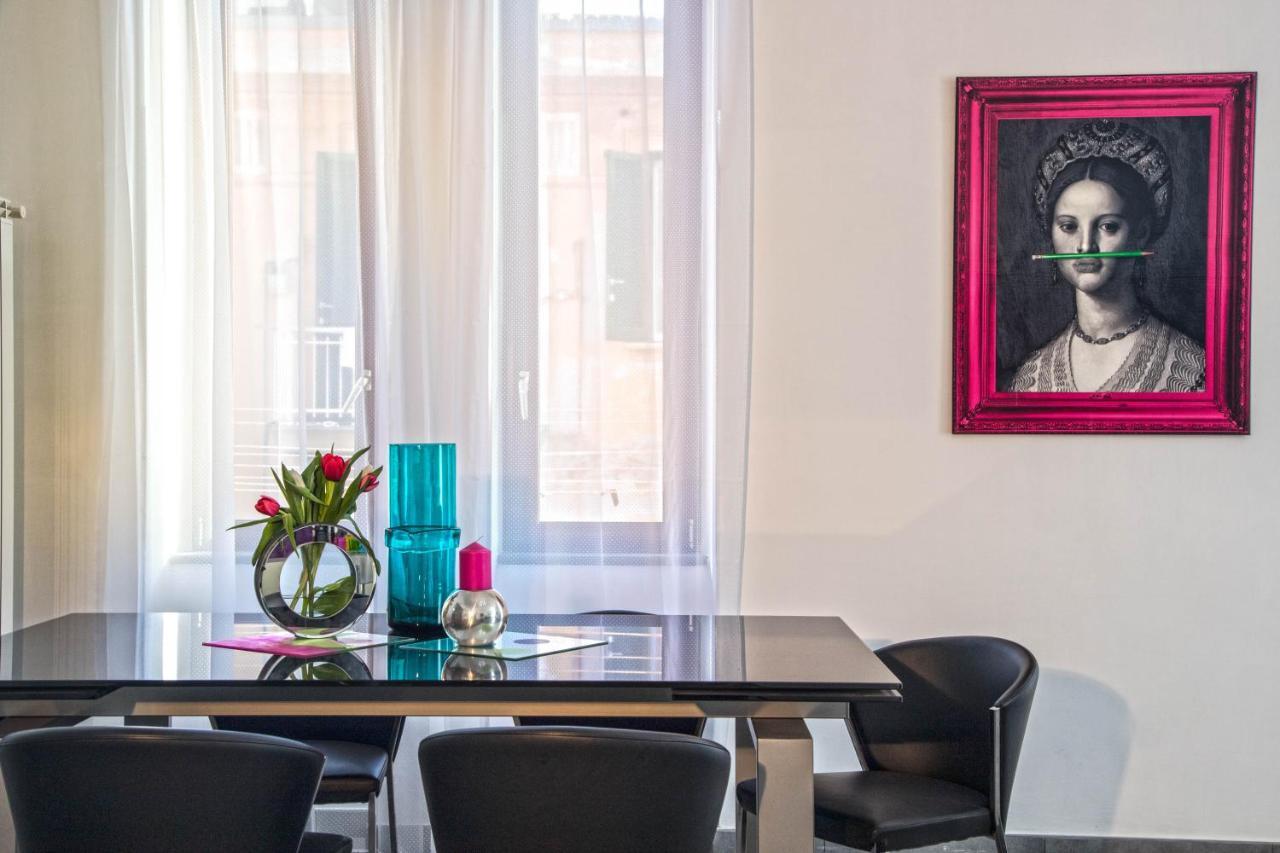 Ferdinando Arthouse Oversized Modern - By Gocce Team Apartment *
