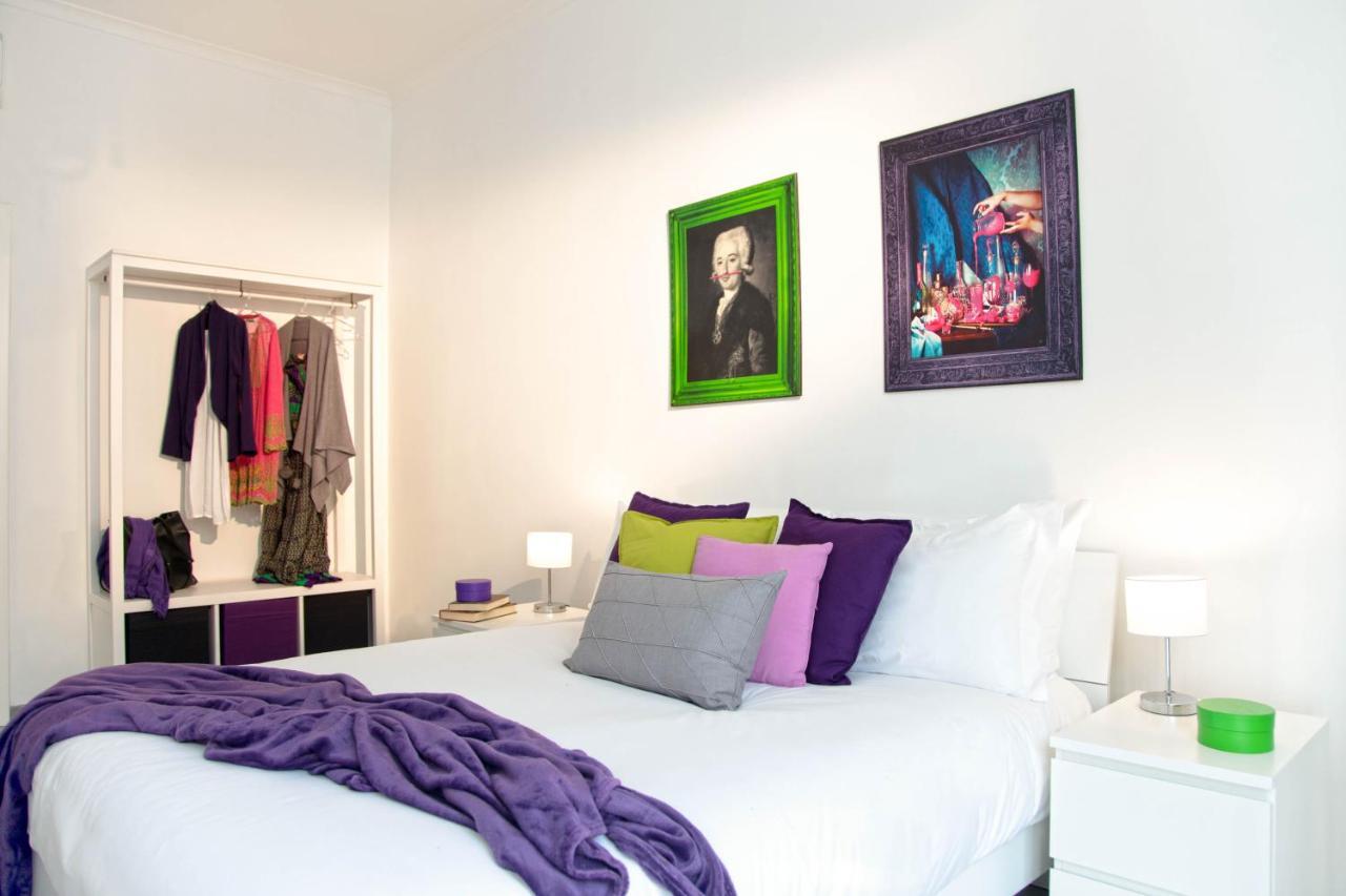 Ferdinando Arthouse Oversized Modern - By Gocce Team Apartment *