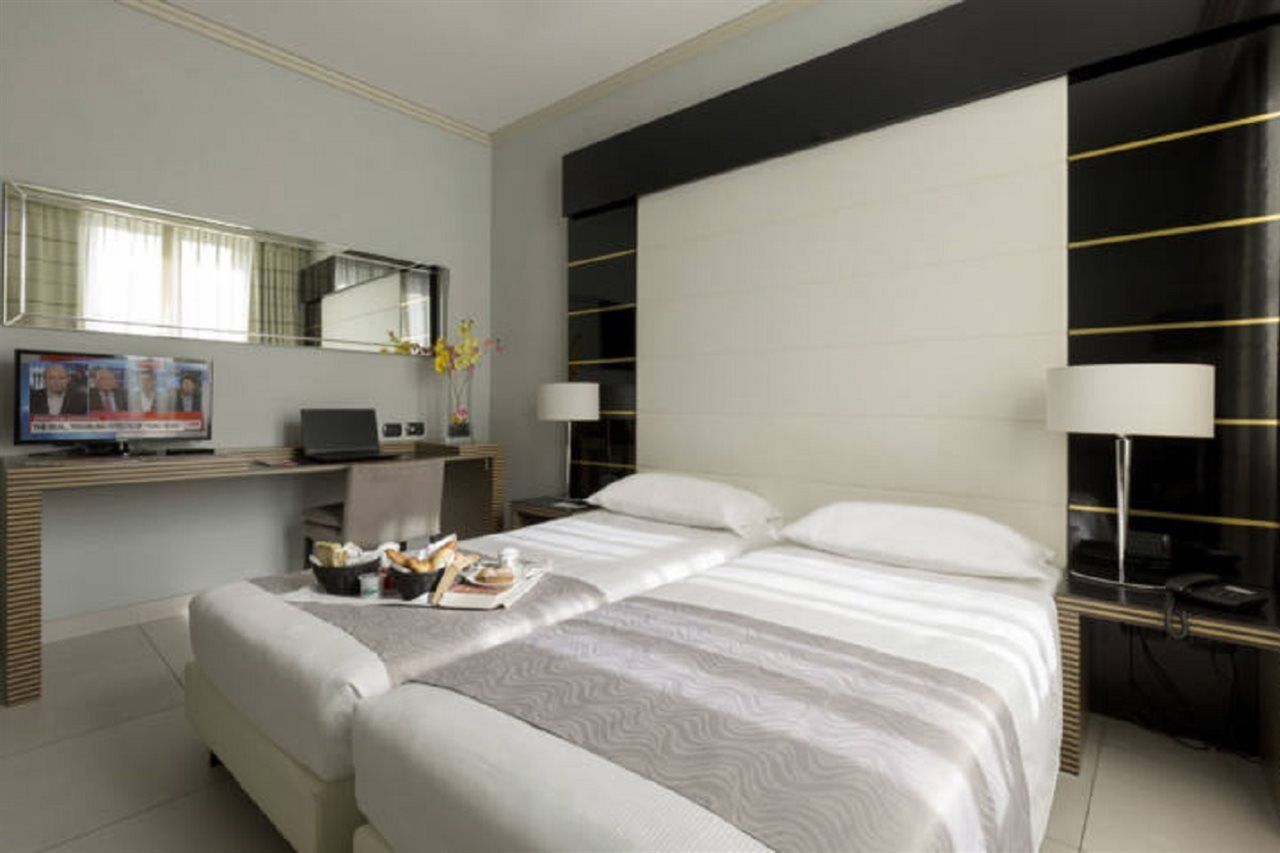 Palazzo Salgar 4* Naples