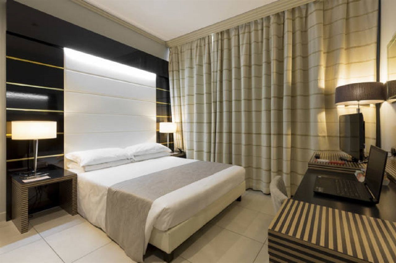Hotel Palazzo Salgar 4*