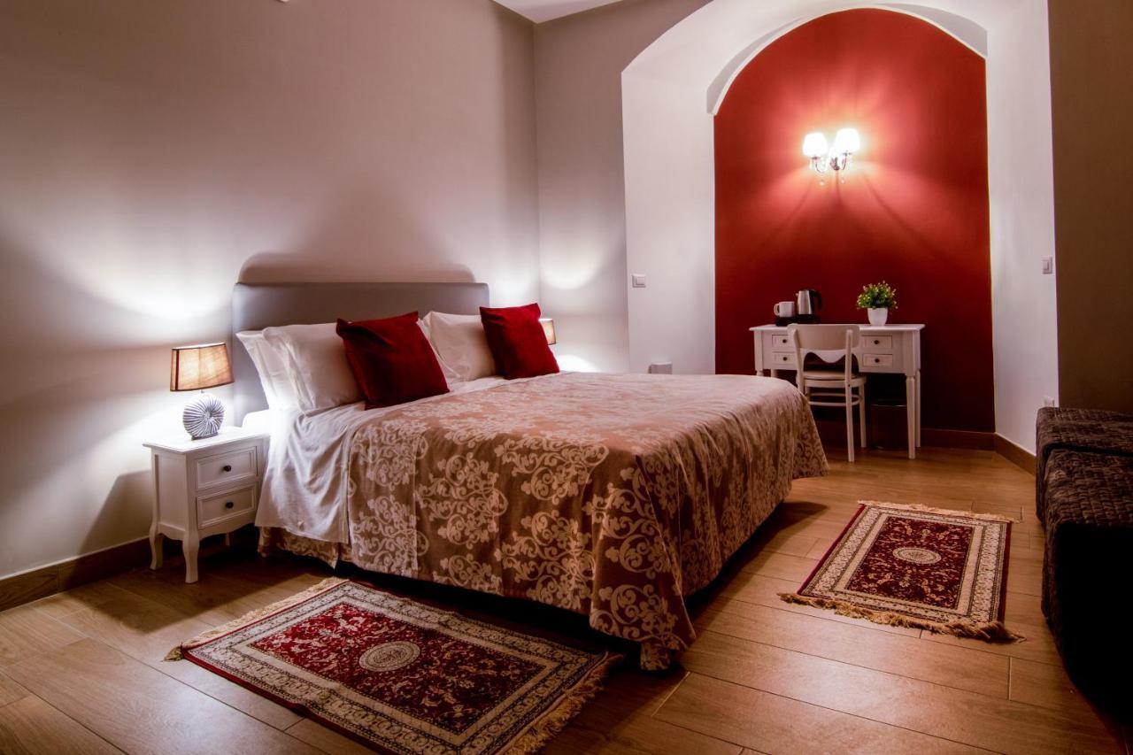 Residenza Matilde * Naples