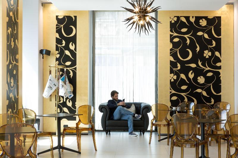 Palazzo Salgar 4* Naples