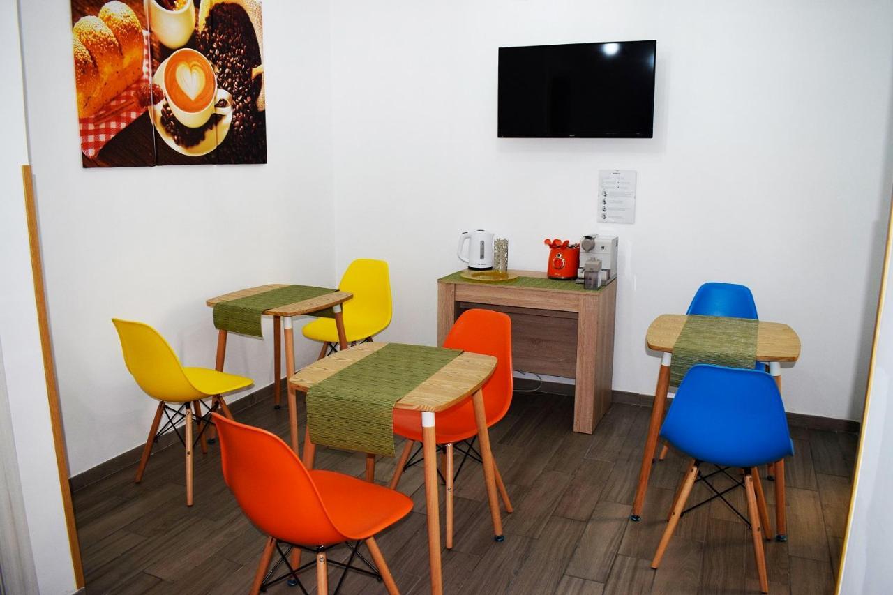 Neapolis Pie Homestay Naples
